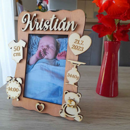 Kvalitný drevený rámik na fotku s údajmi pre novorodenca