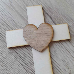 Moderný drevený svadobný kríž vyrezávaný z preglejky