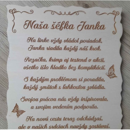 Drevená tabuľka s vlastným gravírovaným textom a venovaním k narodeninám