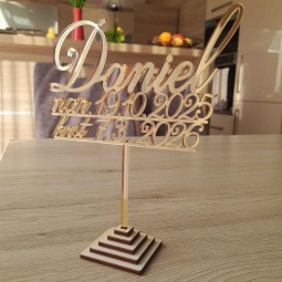 Zlatý zrkadlový zápich na vrch torty na krstiny s menom, dátumom narodenia a dátumom krstu pod menom