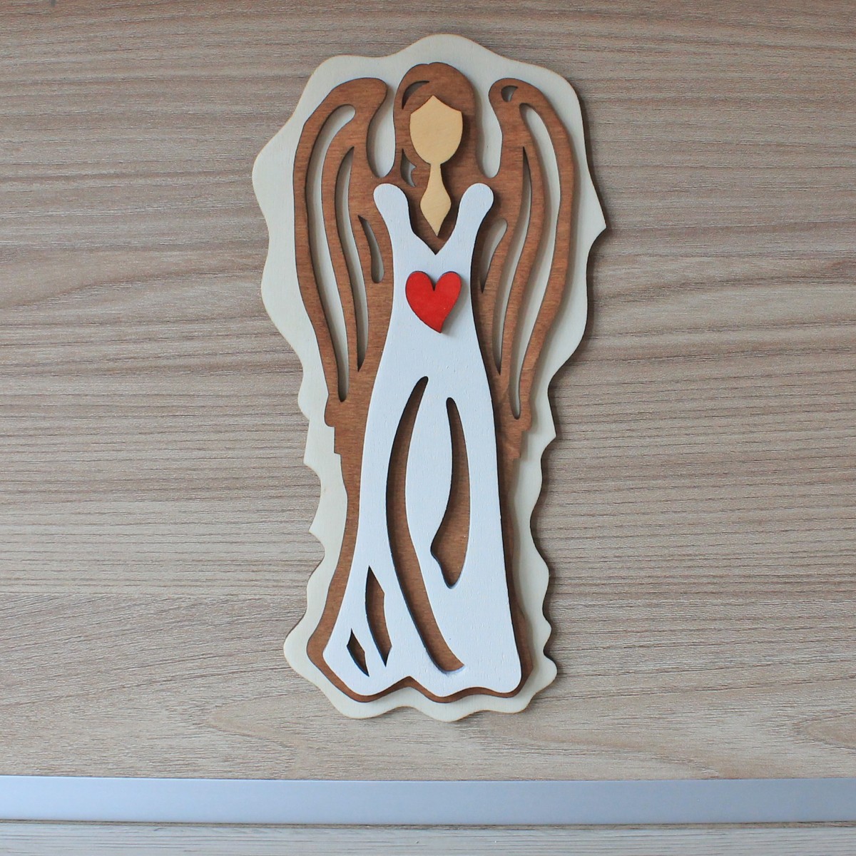 Závesný drevený anjel