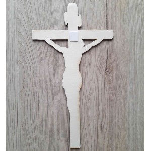 Ježiš na kríži drevená závesná dekorácia vyrezávaná a gravírovaná z preglejky