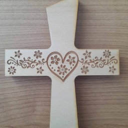 Svadobný drevený kríž s gravírovaným textom