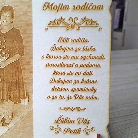 Krásne originálne vyrezávané a gravírované drevené darčeky na predaj