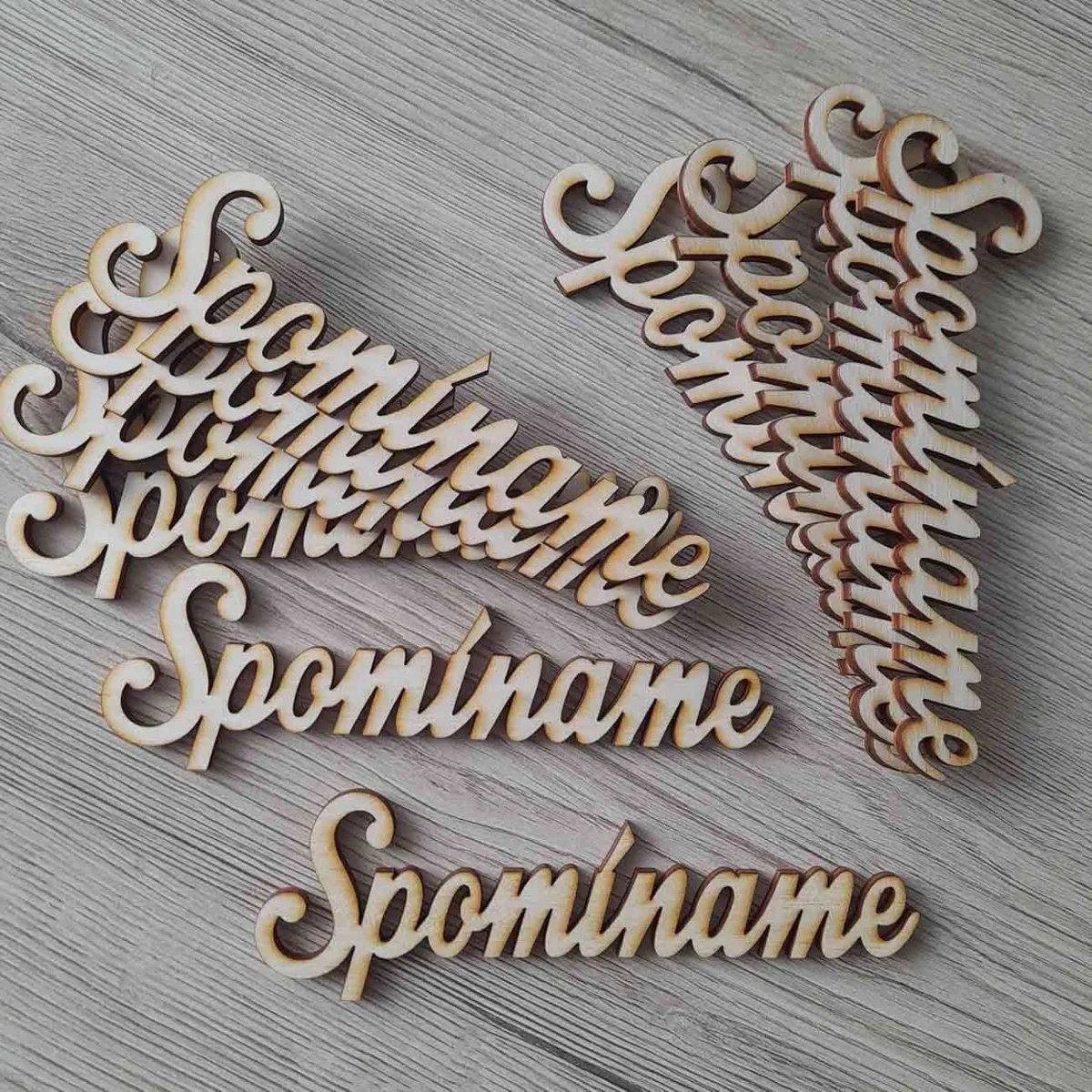 Drevené výrezy Spomíname do kytíc a vencov na sviatok Všetkých svätých balené po 10 kusov