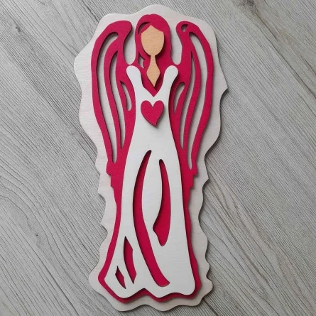 Drevená dekorácia anjela na stenu v ružovej farbe
